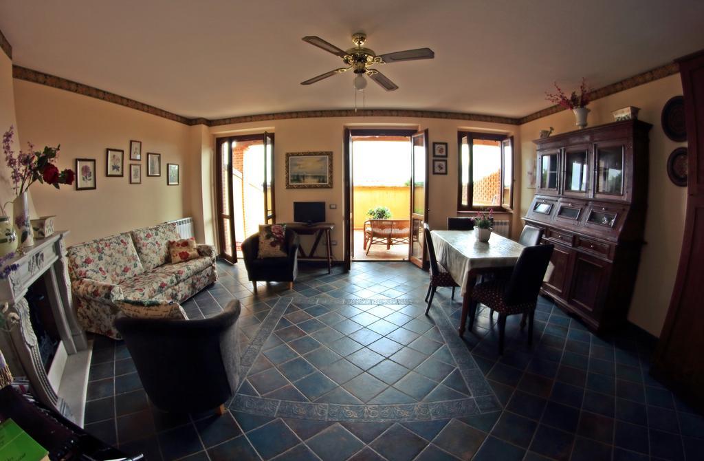 Appartamento Vacanze Magnolia E Glicine Tuoro sul Trasimeno Exteriör bild