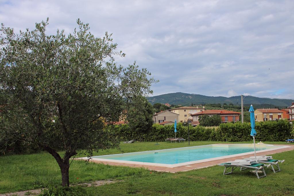 Appartamento Vacanze Magnolia E Glicine Tuoro sul Trasimeno Exteriör bild