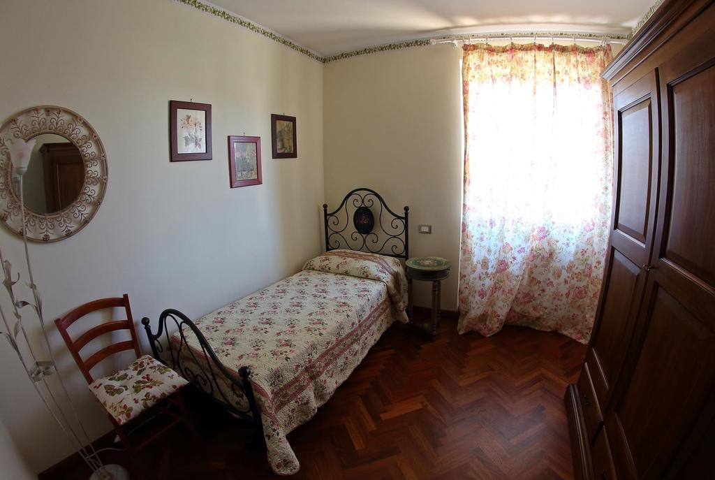 Appartamento Vacanze Magnolia E Glicine Tuoro sul Trasimeno Exteriör bild