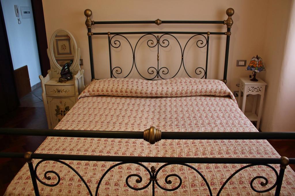 Appartamento Vacanze Magnolia E Glicine Tuoro sul Trasimeno Exteriör bild