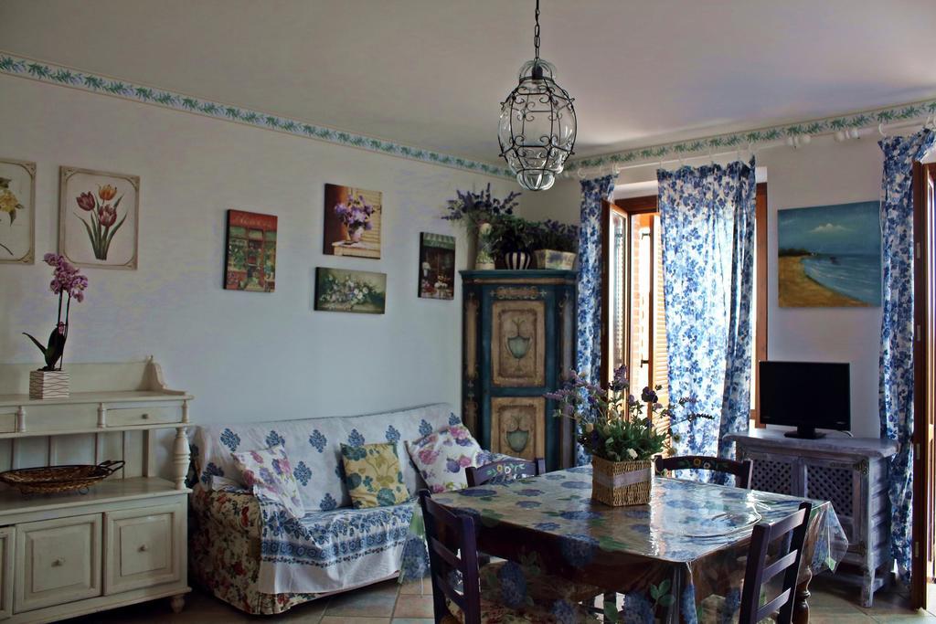 Appartamento Vacanze Magnolia E Glicine Tuoro sul Trasimeno Exteriör bild